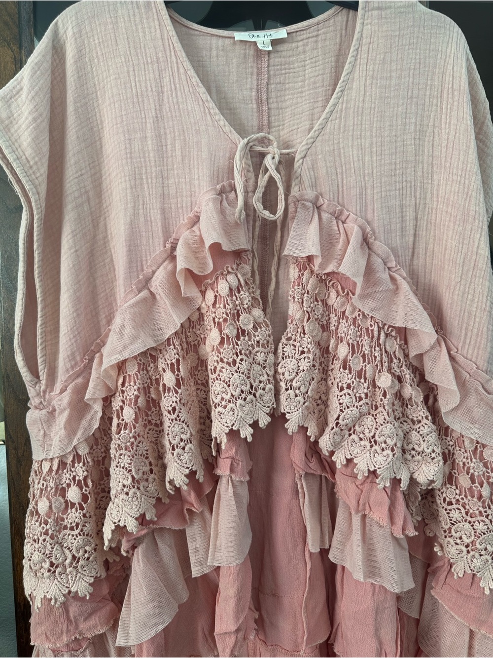 POL Dusty Blush Ruffle Tiered V-Neck Tunic - Picture 4 of 7